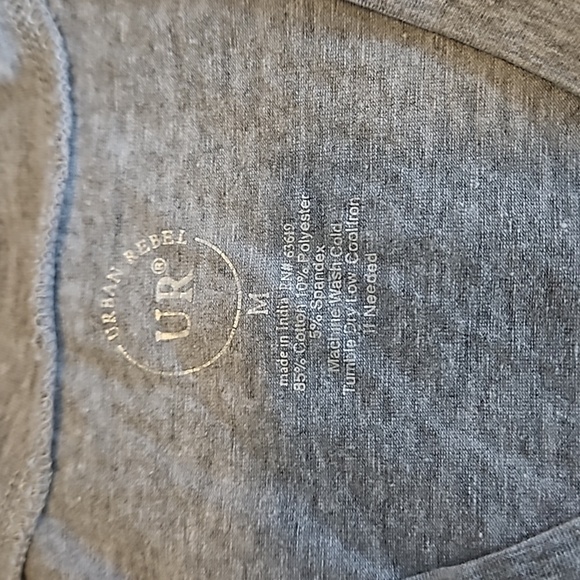 🩴 Gray V Neck Size M - Picture 3 of 5